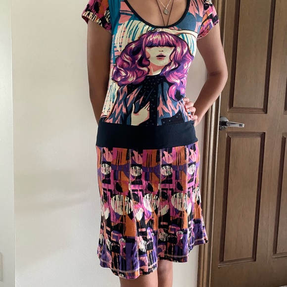 Graphic print mini dress by profile. - Picture 10 of 10